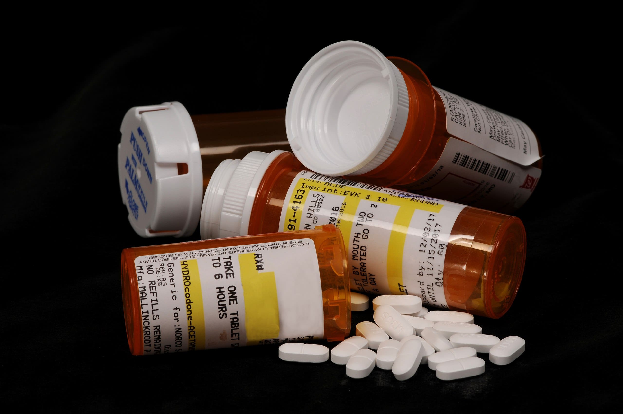 Hydrocodone Addiction: Risks, Treatment, and Recovery